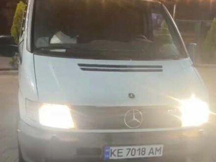 Білий Мерседес Віто, об'ємом двигуна 2.1 л та пробігом 270 тис. км за 3600 $, фото 1 на Automoto.ua