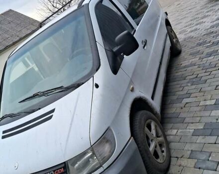 Белый Мерседес Вито, объемом двигателя 2.15 л и пробегом 327 тыс. км за 2500 $, фото 1 на Automoto.ua