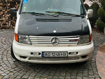 Белый Мерседес Вито, объемом двигателя 2.15 л и пробегом 250 тыс. км за 2840 $, фото 1 на Automoto.ua