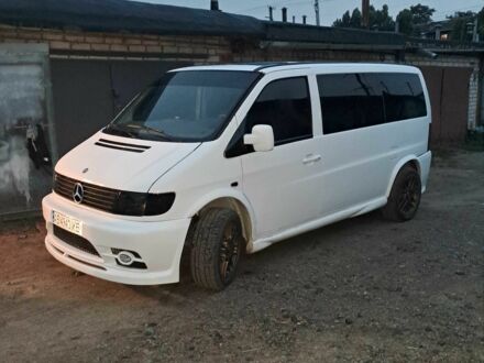 Белый Мерседес Вито, объемом двигателя 2.1 л и пробегом 265 тыс. км за 6400 $, фото 1 на Automoto.ua