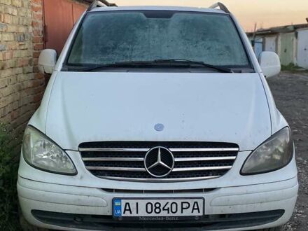 Белый Мерседес Вито, объемом двигателя 2.2 л и пробегом 350 тыс. км за 3700 $, фото 1 на Automoto.ua