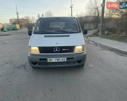 Білий Мерседес Віто, об'ємом двигуна 2.15 л та пробігом 300 тис. км за 3200 $, фото 1 на Automoto.ua