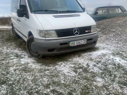 Белый Мерседес Вито, объемом двигателя 2.15 л и пробегом 340 тыс. км за 5300 $, фото 1 на Automoto.ua