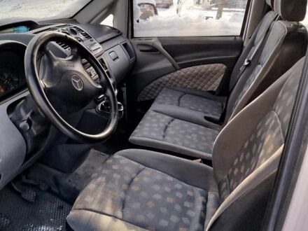 Белый Мерседес Вито, объемом двигателя 0 л и пробегом 404 тыс. км за 5000 $, фото 1 на Automoto.ua