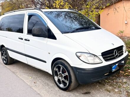 Белый Мерседес Вито, объемом двигателя 0 л и пробегом 350 тыс. км за 5850 $, фото 1 на Automoto.ua