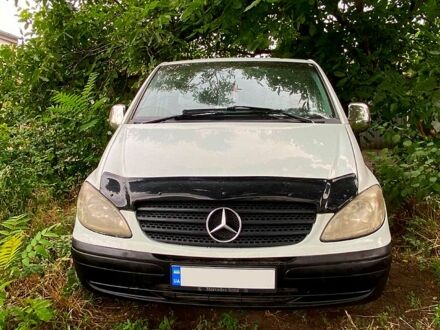 Білий Мерседес Віто, об'ємом двигуна 2.2 л та пробігом 588 тис. км за 6599 $, фото 1 на Automoto.ua