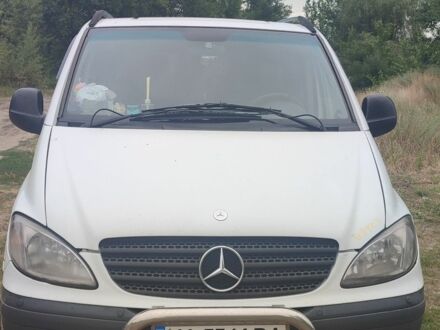 Білий Мерседес Віто, об'ємом двигуна 2.1 л та пробігом 405 тис. км за 6500 $, фото 1 на Automoto.ua