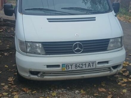 Мерседес Вито 2004 в Кривом Роге на Automoto.ua Белый Мерседес Вито, объемом двигателя 2.2 л и пробегом 360 тыс. км за 2700 $, фото 1 на Automoto.ua
