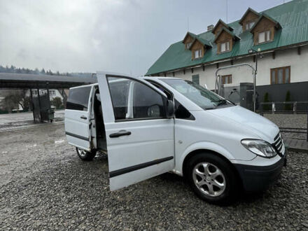 Білий Мерседес Віто, об'ємом двигуна 2.15 л та пробігом 246 тис. км за 4599 $, фото 1 на Automoto.ua