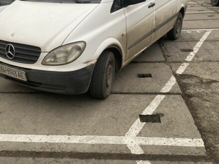 Білий Мерседес Віто, об'ємом двигуна 2.2 л та пробігом 350 тис. км за 7300 $, фото 1 на Automoto.ua