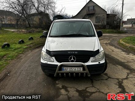 Мерседес Віто 2004 у Умани на Automoto.ua Білий Мерседес Віто, об'ємом двигуна 2.1 л та пробігом 393 тис. км за 5000 $, фото 1 на Automoto.ua