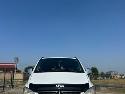 Белый Мерседес Вито, объемом двигателя 2.1 л и пробегом 380 тыс. км за 7650 $, фото 1 на Automoto.ua