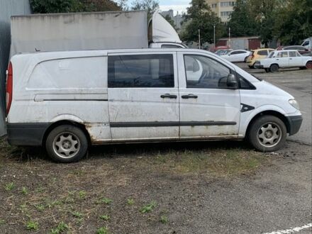 Белый Мерседес Вито, объемом двигателя 0 л и пробегом 460 тыс. км за 3511 $, фото 1 на Automoto.ua