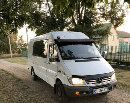 Білий Мерседес Віто, об'ємом двигуна 2.69 л та пробігом 423 тис. км за 9450 $, фото 1 на Automoto.ua