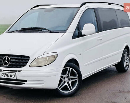Білий Мерседес Віто, об'ємом двигуна 2.15 л та пробігом 366 тис. км за 7500 $, фото 1 на Automoto.ua