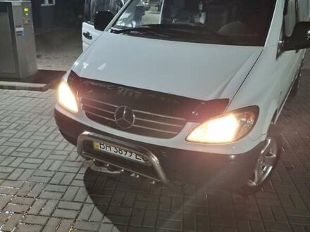 Білий Мерседес Віто, об'ємом двигуна 2.2 л та пробігом 221 тис. км за 8200 $, фото 1 на Automoto.ua