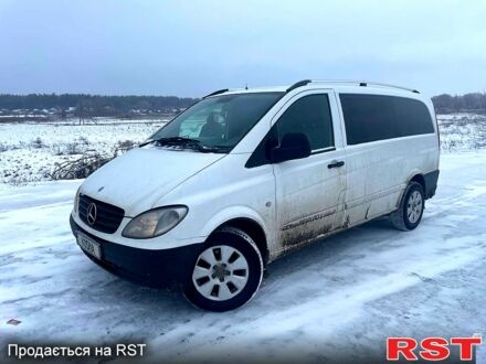 Білий Мерседес Віто, об'ємом двигуна 2.2 л та пробігом 260 тис. км за 7000 $, фото 1 на Automoto.ua