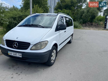 Белый Мерседес Вито, объемом двигателя 2.2 л и пробегом 500 тыс. км за 4800 $, фото 1 на Automoto.ua