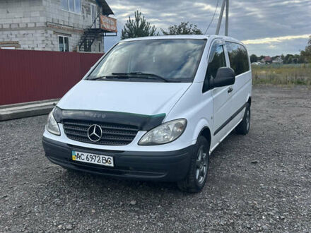 Белый Мерседес Вито, объемом двигателя 2.15 л и пробегом 461 тыс. км за 5700 $, фото 1 на Automoto.ua