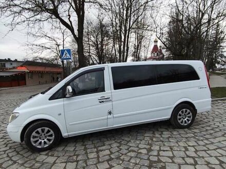 Белый Мерседес Вито, объемом двигателя 2.15 л и пробегом 477 тыс. км за 7980 $, фото 1 на Automoto.ua