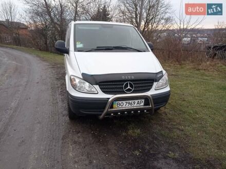 Белый Мерседес Вито, объемом двигателя 2.15 л и пробегом 180 тыс. км за 8000 $, фото 1 на Automoto.ua