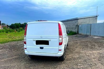 Білий Мерседес Віто, об'ємом двигуна 0 л та пробігом 225 тис. км за 1600 $, фото 1 на Automoto.ua