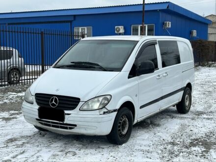 Білий Мерседес Віто, об'ємом двигуна 2.2 л та пробігом 300 тис. км за 2950 $, фото 1 на Automoto.ua