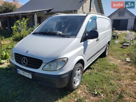 Білий Мерседес Віто, об'ємом двигуна 2.15 л та пробігом 296 тис. км за 6900 $, фото 1 на Automoto.ua