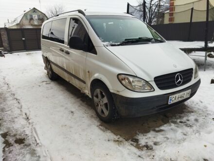 Білий Мерседес Віто, об'ємом двигуна 2.1 л та пробігом 700 тис. км за 6400 $, фото 1 на Automoto.ua