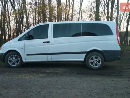 Белый Мерседес Вито, объемом двигателя 2.15 л и пробегом 435 тыс. км за 10250 $, фото 1 на Automoto.ua