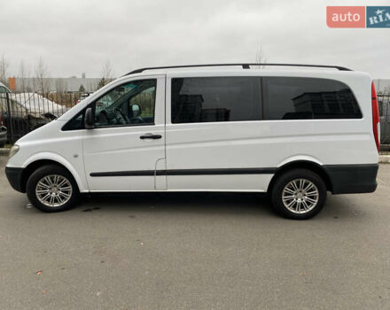 Білий Мерседес Віто, об'ємом двигуна 2.15 л та пробігом 330 тис. км за 10500 $, фото 1 на Automoto.ua