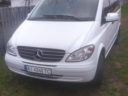 Белый Мерседес Вито, объемом двигателя 2.1 л и пробегом 440 тыс. км за 8777 $, фото 1 на Automoto.ua