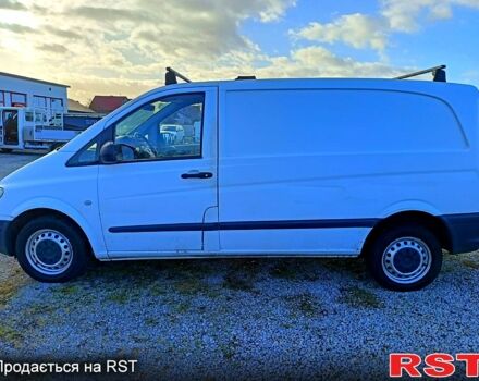 Белый Мерседес Вито, объемом двигателя 2.2 л и пробегом 585 тыс. км за 5000 $, фото 1 на Automoto.ua