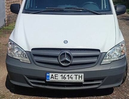 Білий Мерседес Віто, об'ємом двигуна 2.14 л та пробігом 528 тис. км за 8500 $, фото 1 на Automoto.ua