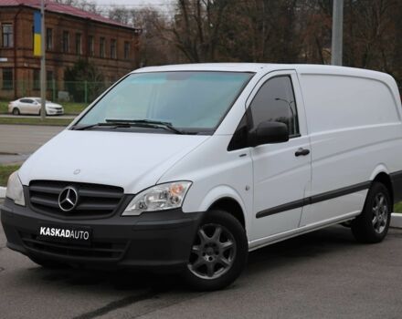 Белый Мерседес Вито, объемом двигателя 2.2 л и пробегом 528 тыс. км за 9900 $, фото 1 на Automoto.ua
