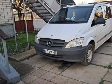 Белый Мерседес Вито, объемом двигателя 2.14 л и пробегом 271 тыс. км за 11000 $, фото 1 на Automoto.ua