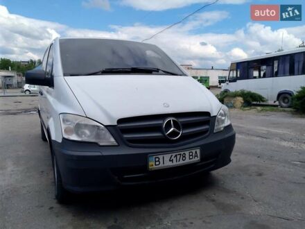 Мерседес Віто 2011 у Кременчуге на Automoto.ua Білий Мерседес Віто, об'ємом двигуна 2.14 л та пробігом 280 тис. км за 7700 $, фото 1 на Automoto.ua