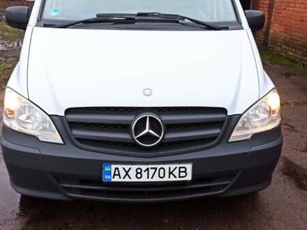 Белый Мерседес Вито, объемом двигателя 2.14 л и пробегом 213 тыс. км за 13500 $, фото 1 на Automoto.ua