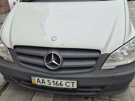 Білий Мерседес Віто, об'ємом двигуна 2.14 л та пробігом 325 тис. км за 8200 $, фото 1 на Automoto.ua
