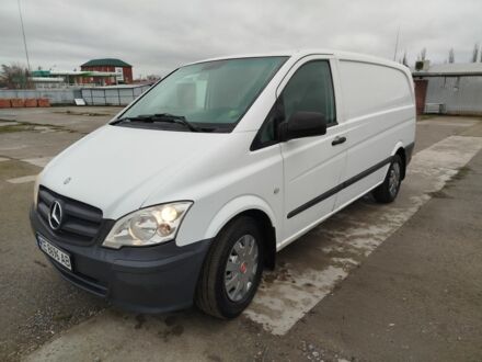Білий Мерседес Віто, об'ємом двигуна 2.1 л та пробігом 300 тис. км за 9800 $, фото 1 на Automoto.ua