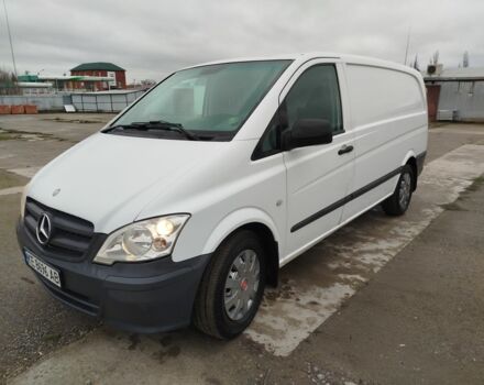 Белый Мерседес Вито, объемом двигателя 2.1 л и пробегом 300 тыс. км за 9800 $, фото 1 на Automoto.ua