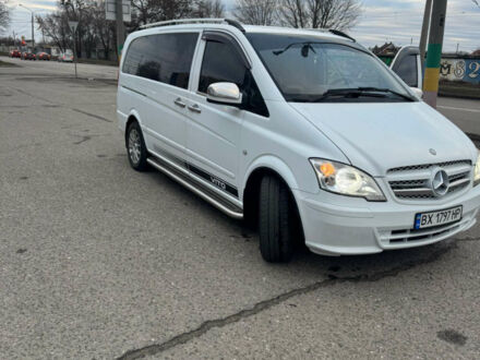 Белый Мерседес Вито, объемом двигателя 2.15 л и пробегом 330 тыс. км за 12000 $, фото 1 на Automoto.ua