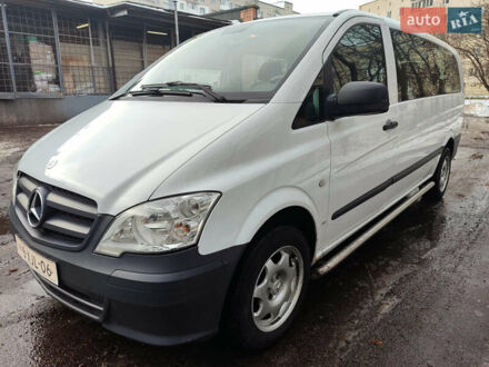 Белый Мерседес Вито, объемом двигателя 2.15 л и пробегом 197 тыс. км за 17200 $, фото 1 на Automoto.ua