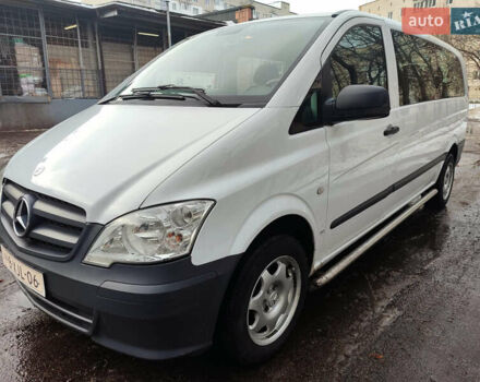 Белый Мерседес Вито, объемом двигателя 2.15 л и пробегом 197 тыс. км за 17200 $, фото 1 на Automoto.ua
