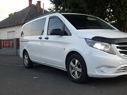 Білий Мерседес Віто, об'ємом двигуна 2.14 л та пробігом 300 тис. км за 16500 $, фото 1 на Automoto.ua