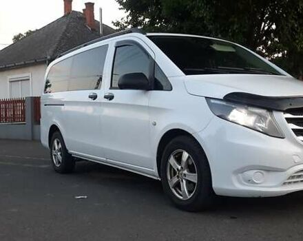 Белый Мерседес Вито, объемом двигателя 2.14 л и пробегом 300 тыс. км за 16500 $, фото 1 на Automoto.ua