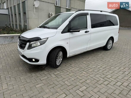 Белый Мерседес Вито, объемом двигателя 2.14 л и пробегом 244 тыс. км за 23000 $, фото 1 на Automoto.ua