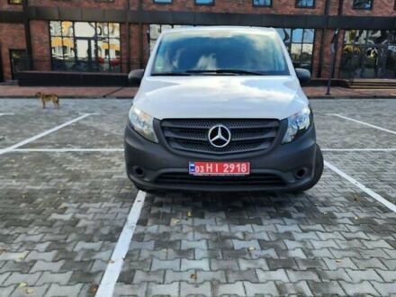 Мерседес Вито 2015 в Виннице на Automoto.ua Белый Мерседес Вито, объемом двигателя 2.2 л и пробегом 297 тыс. км за 14300 $, фото 1 на Automoto.ua