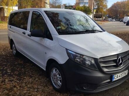 Белый Мерседес Вито, объемом двигателя 2.14 л и пробегом 285 тыс. км за 21500 $, фото 1 на Automoto.ua