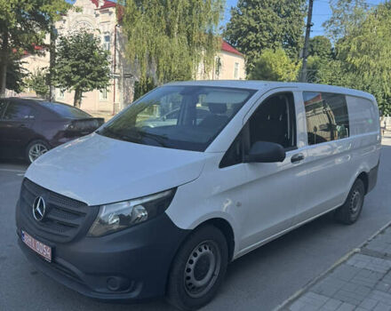 Белый Мерседес Вито, объемом двигателя 2.2 л и пробегом 314 тыс. км за 16990 $, фото 1 на Automoto.ua